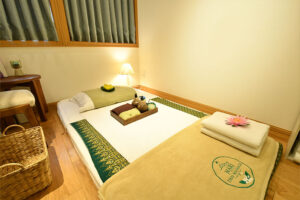 店内 マリ タイマッサージ | 上野 御徒町