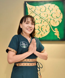 スタッフ 上野 御徒町 タイ古式マッサージ | マリ